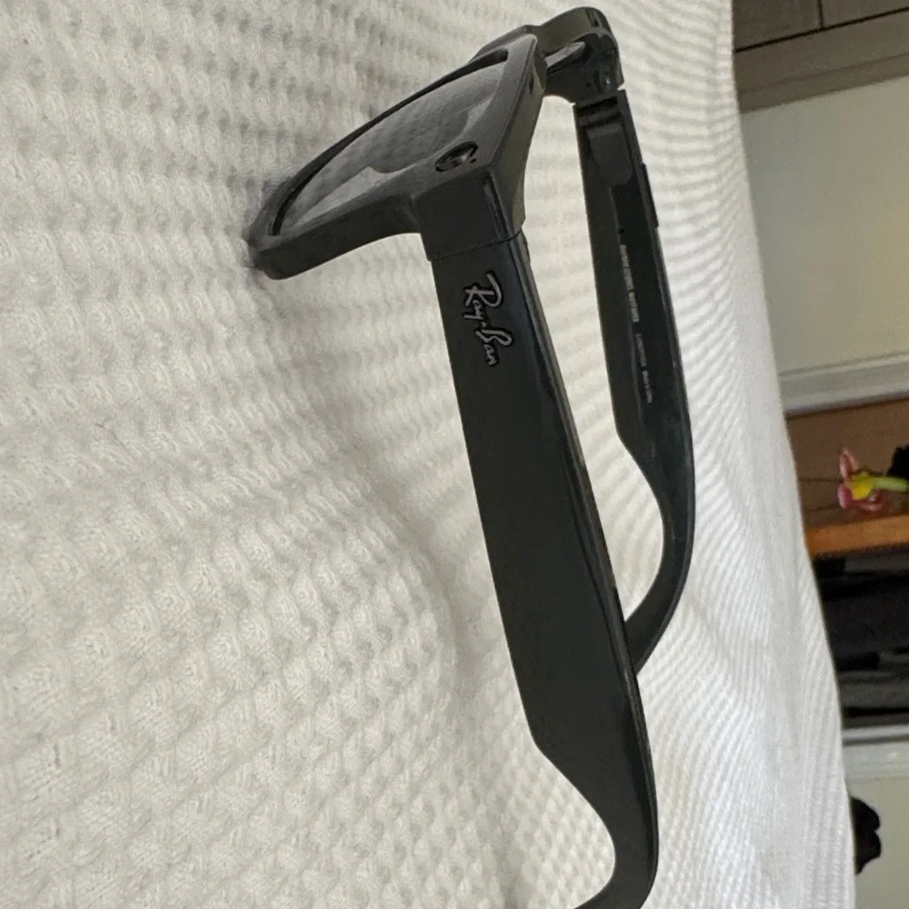 Ray-Ban Meta Sunglasses with Case